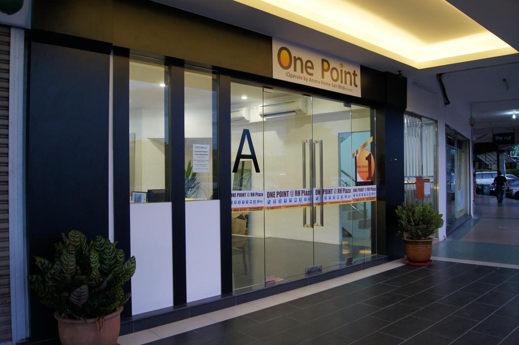 One Point Hotel Kuching Eksteriør billede