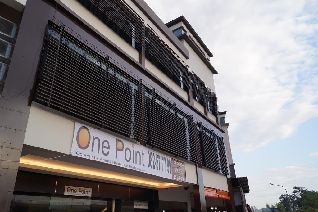 One Point Hotel Kuching Eksteriør billede