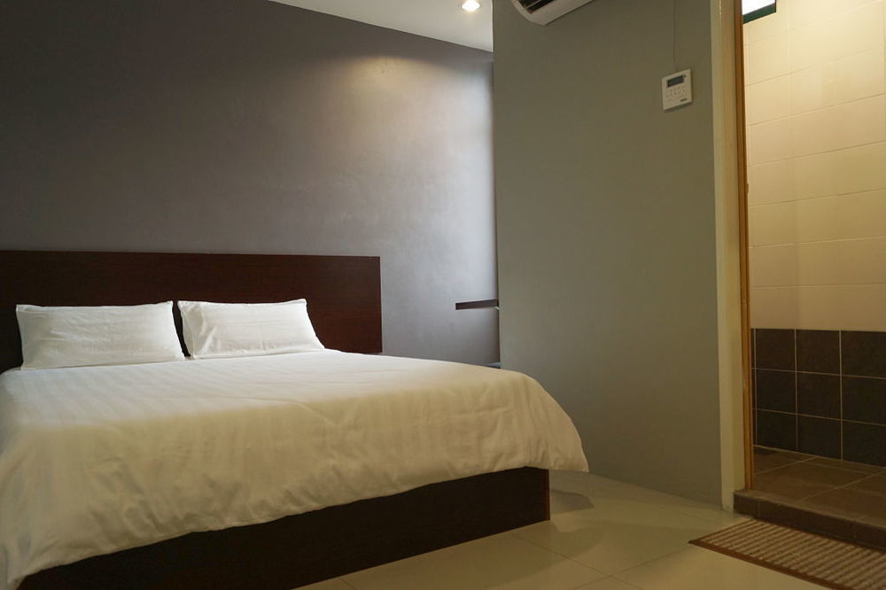 One Point Hotel Kuching Eksteriør billede